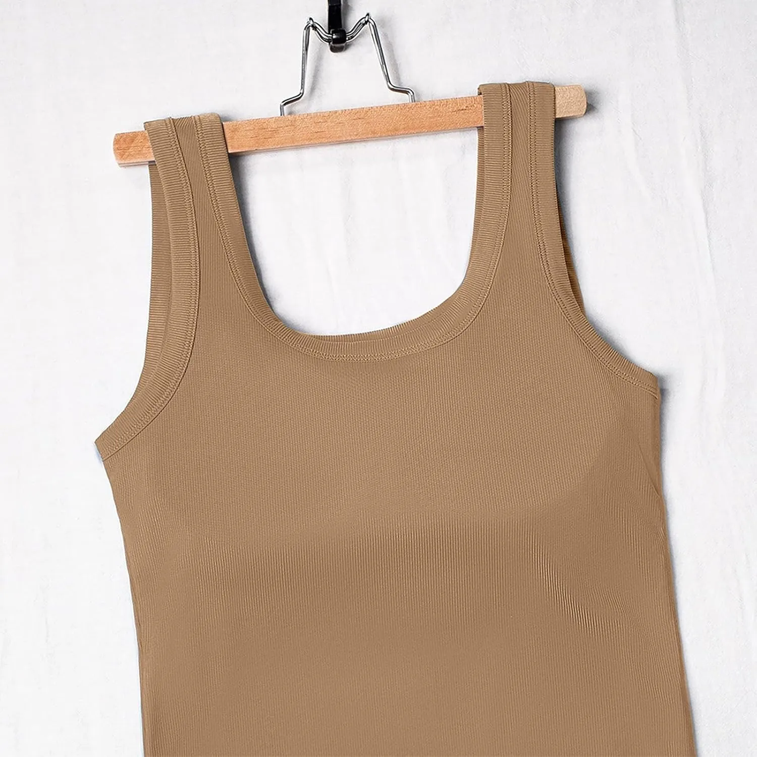 Camisole Tops for Women with Built in Bra Summer Casual Sleeveless Wide Strap Yoga Cami Quick Dry Workout Padded Top