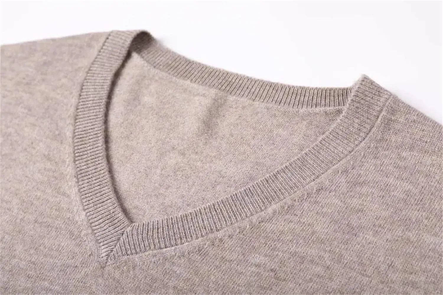 Men's V-Neck Wool Sweater Classic Long Sleeve Solid Slim Fit Knitted Pullover
